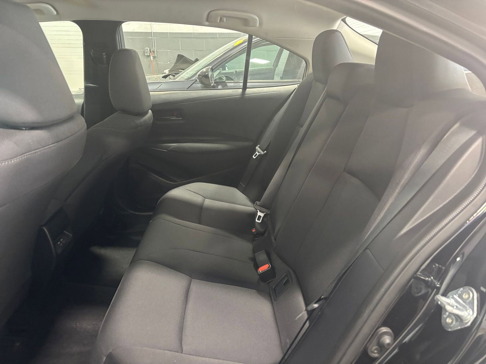 Thumbnail: 2025 Toyota Corolla - 25