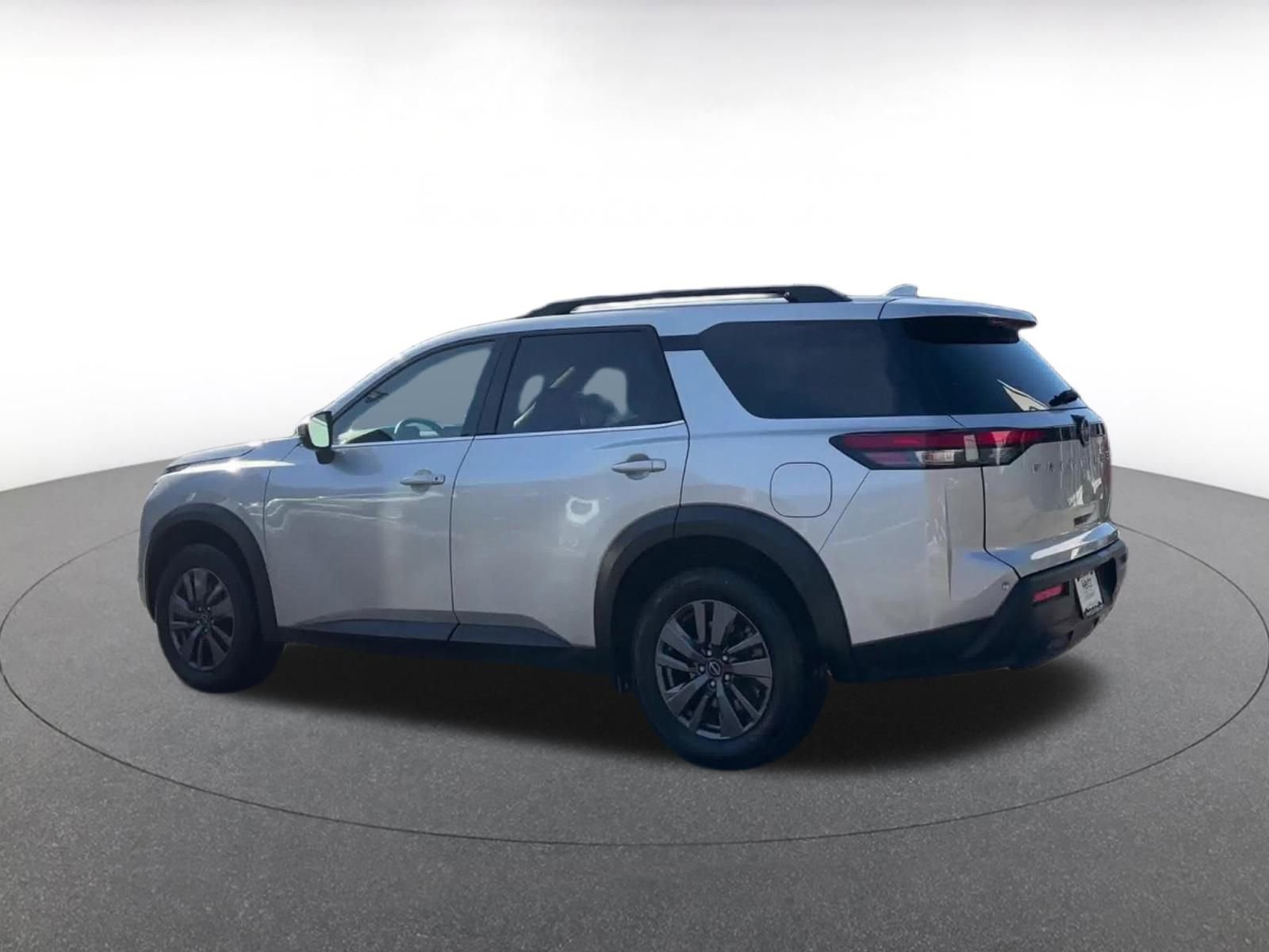 Thumbnail: 2025 Nissan Pathfinder - 10