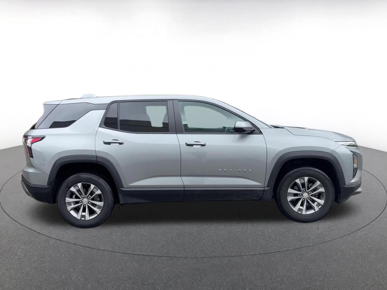 Thumbnail: 2025 Chevrolet Equinox - 16
