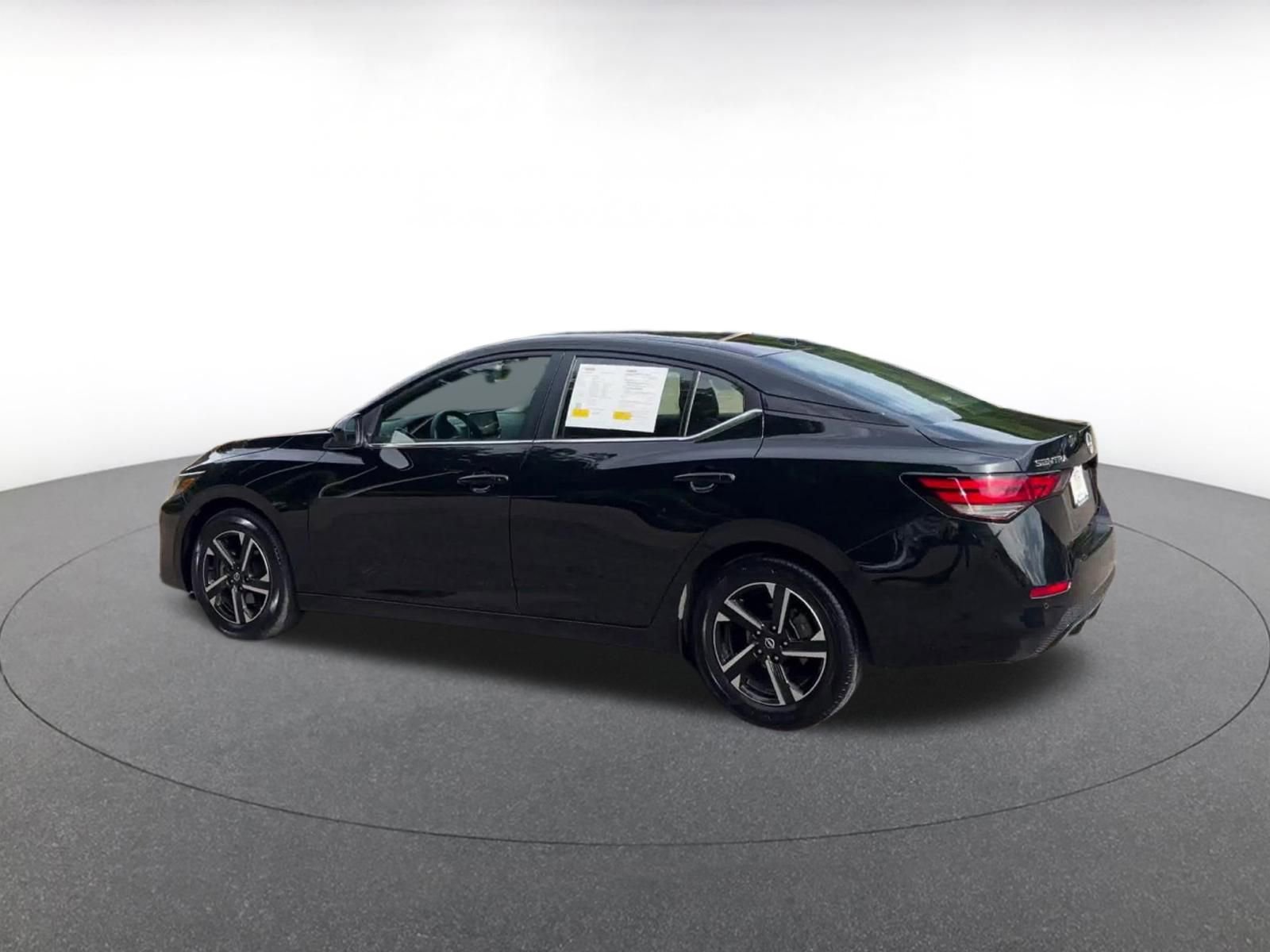 Thumbnail: 2025 Nissan Sentra - 10