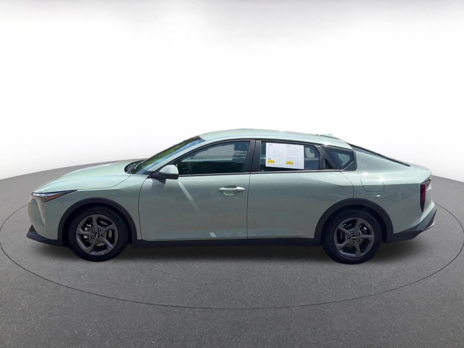 Thumbnail: 2025 Kia K4 - 9