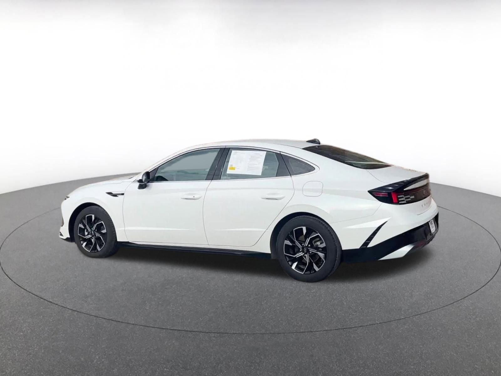 Thumbnail: 2025 Hyundai Sonata - 10