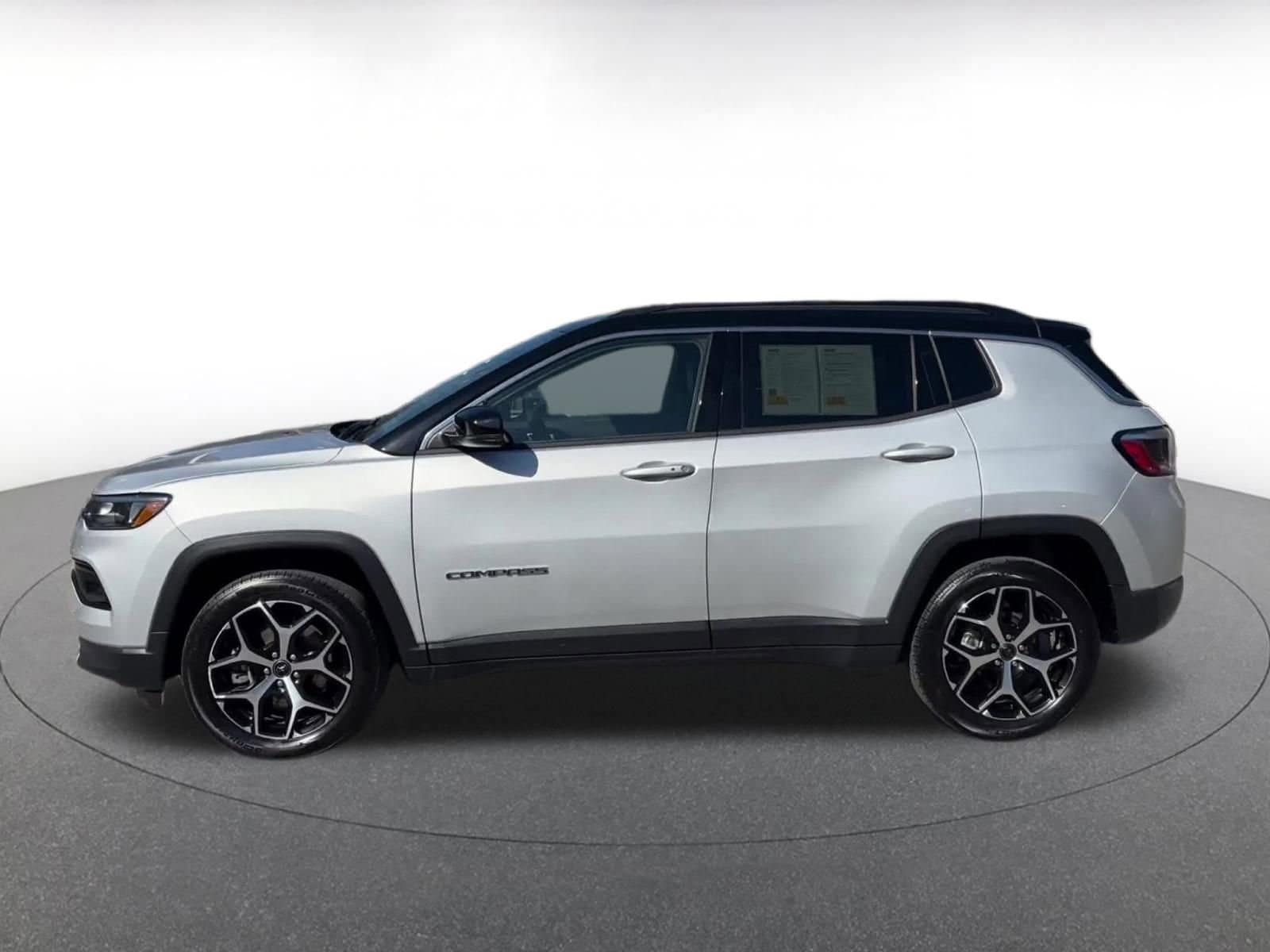 Thumbnail: 2025 Jeep Compass - 9
