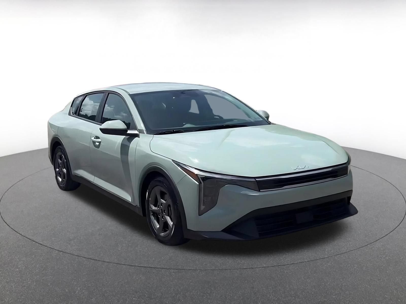 Thumbnail: 2025 Kia K4 - 3