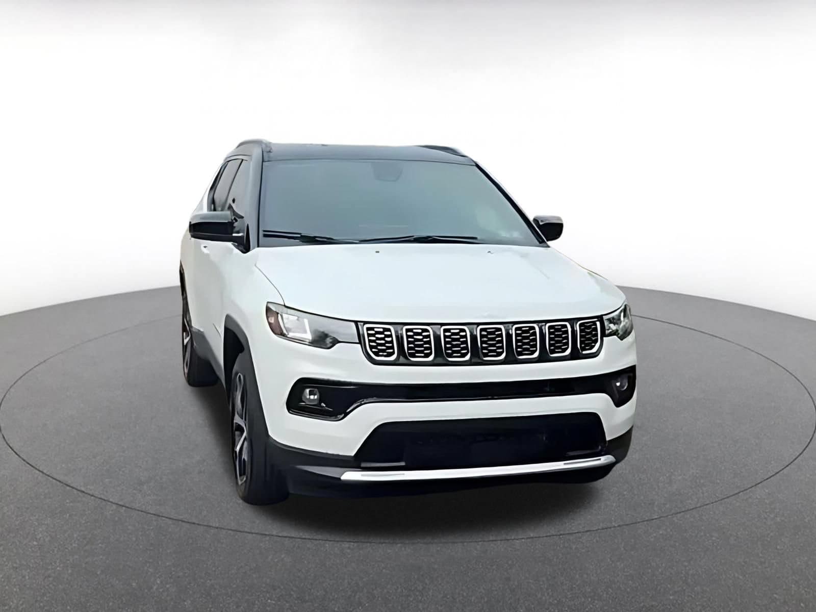 Thumbnail: 2025 Jeep Compass - 3