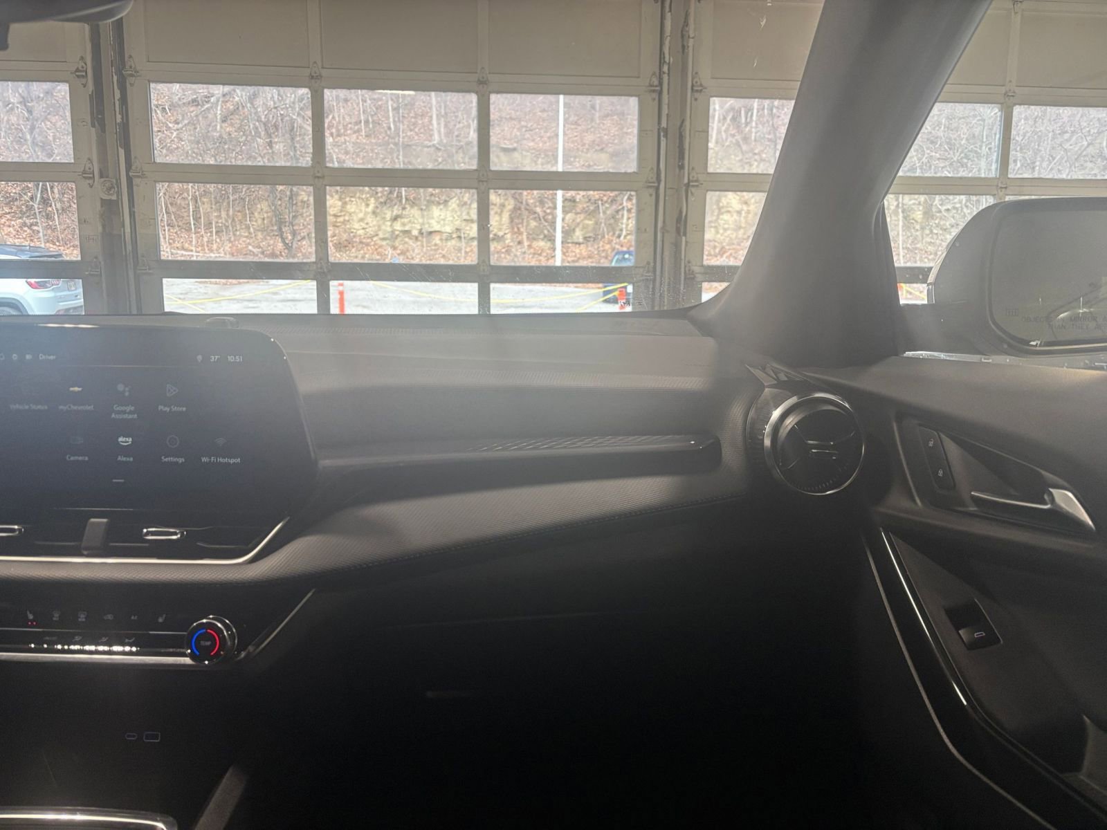 Thumbnail: 2025 Chevrolet Equinox - 35