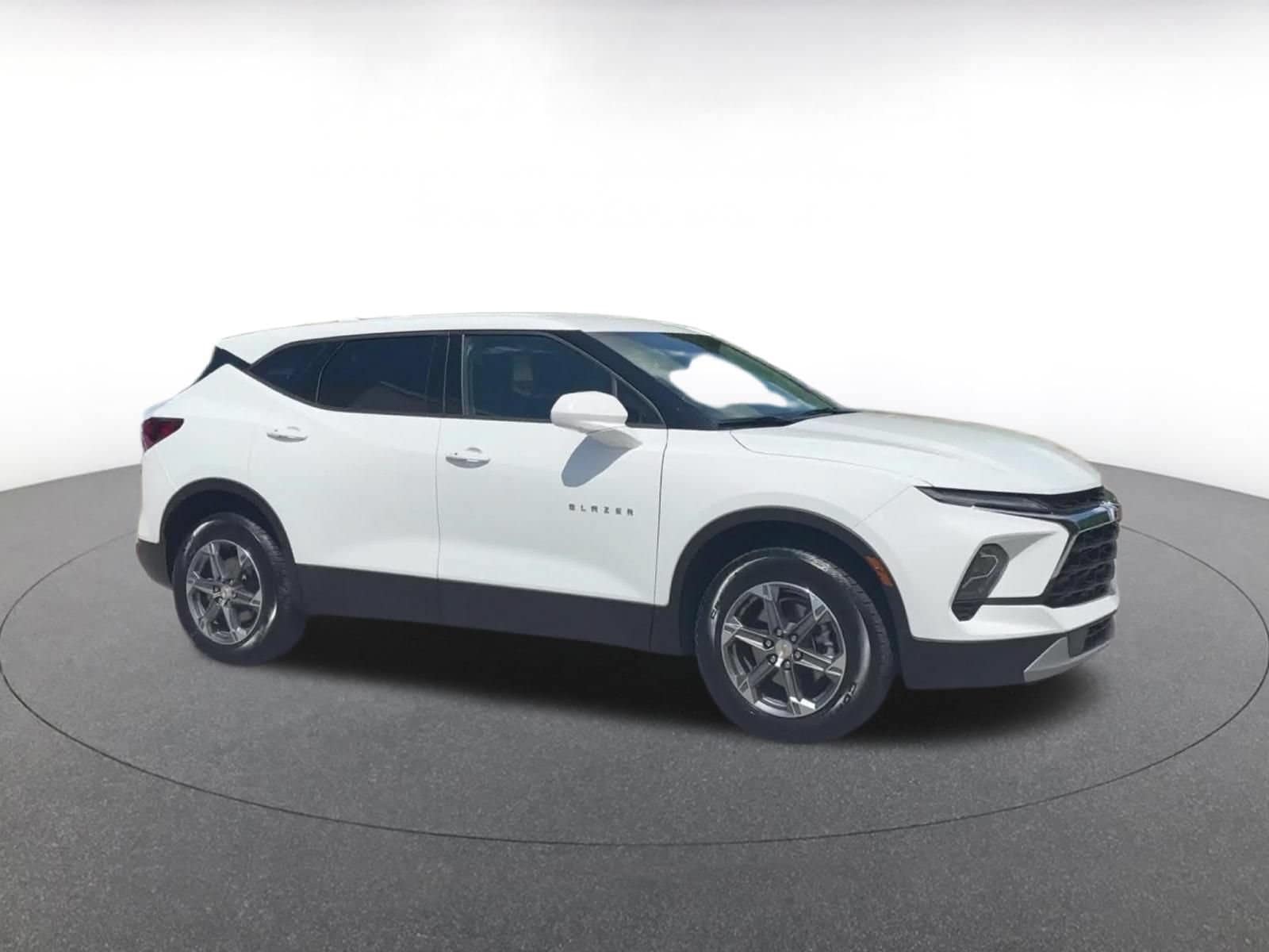 Thumbnail: 2025 Chevrolet Blazer - 2