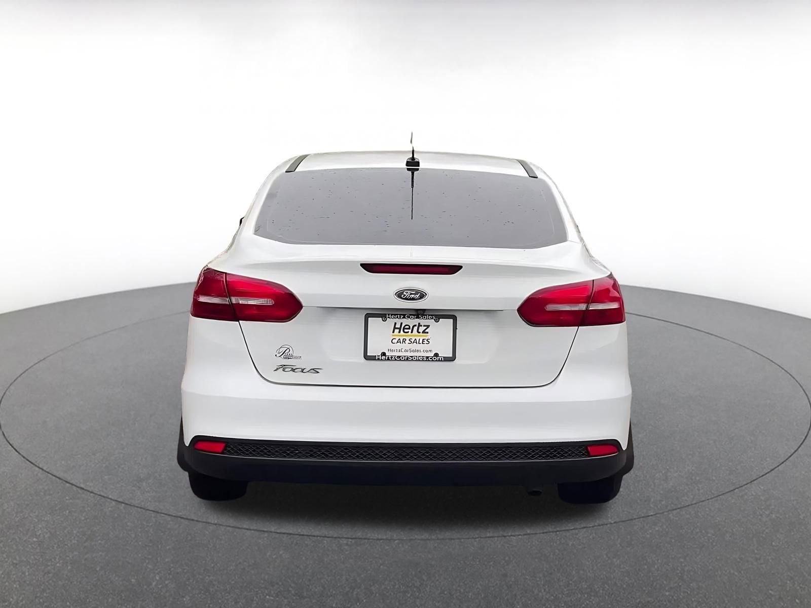 Thumbnail: 2017 Ford Focus - 12