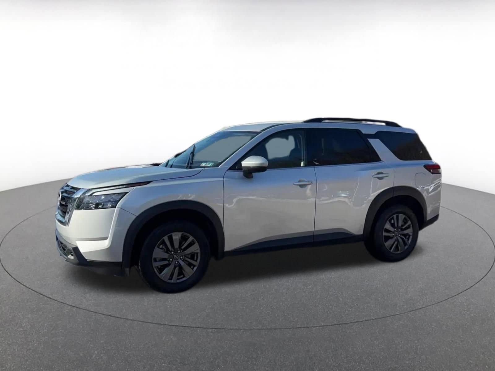 Thumbnail: 2025 Nissan Pathfinder - 8