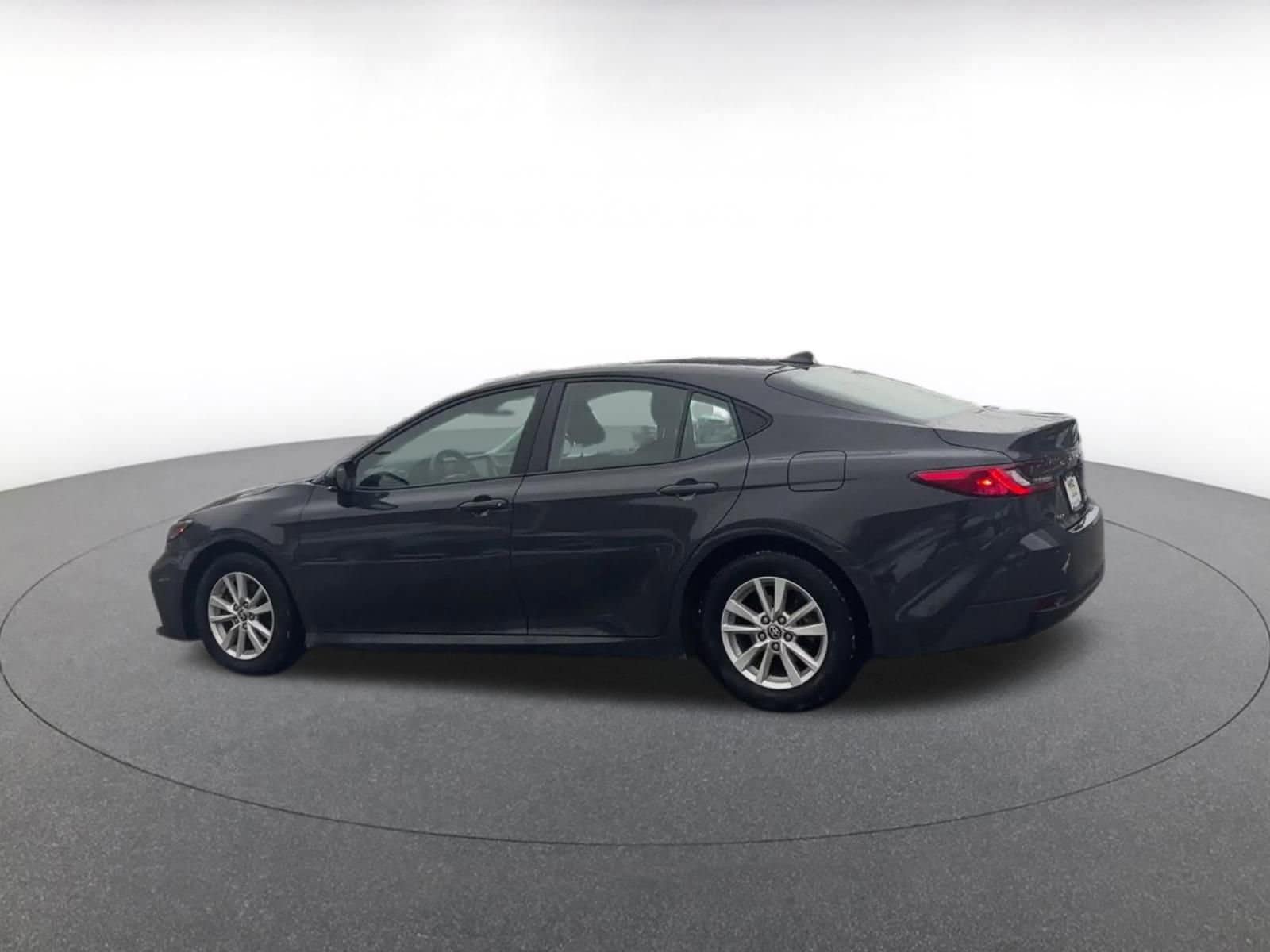 Thumbnail: 2025 Toyota Camry - 10