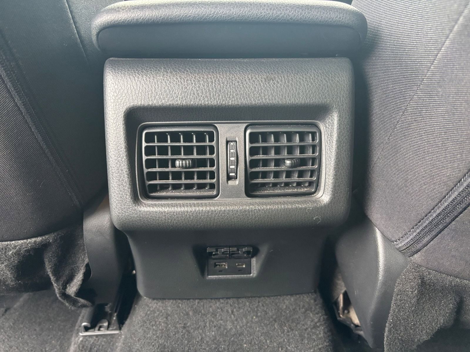 Thumbnail: 2025 Toyota Camry - 23