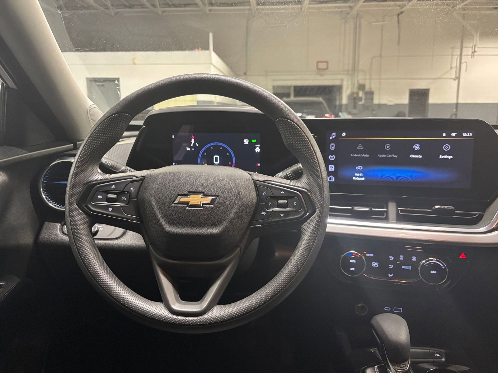 Thumbnail: 2025 Chevrolet Trax - 33