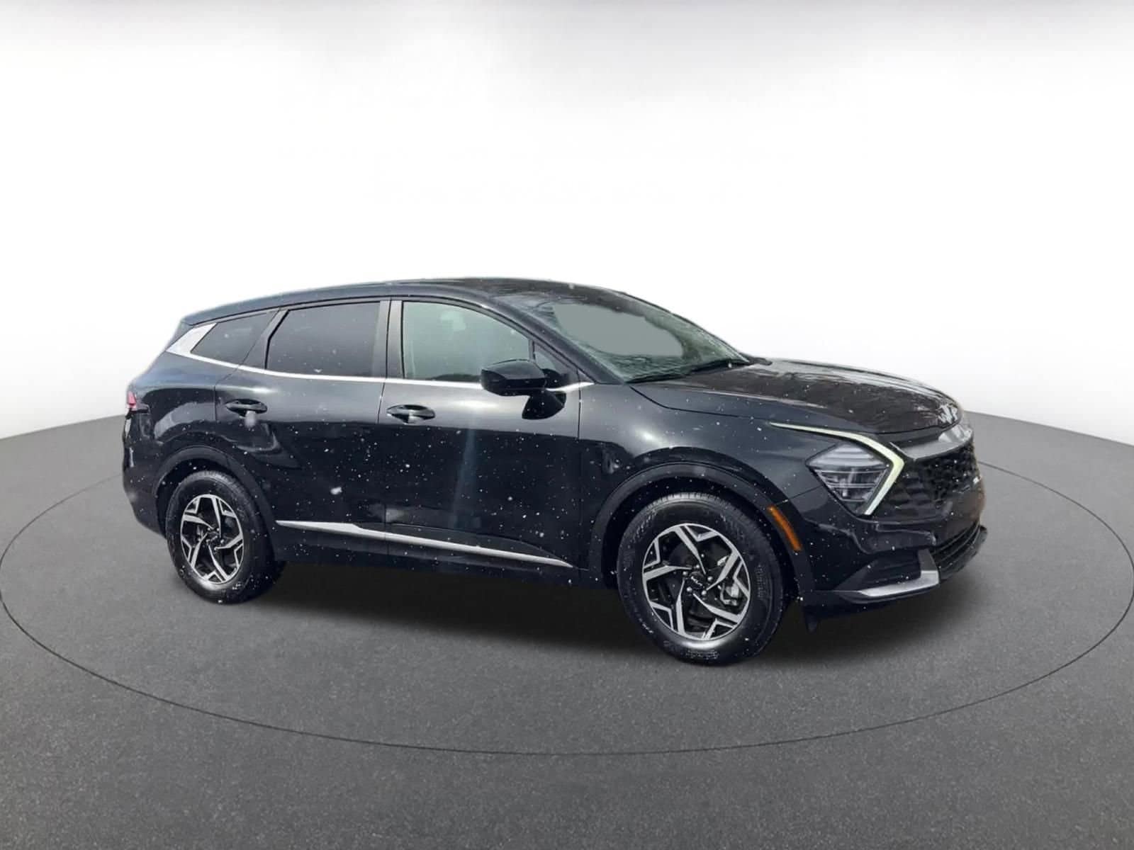 Thumbnail: 2025 Kia Sportage - 2