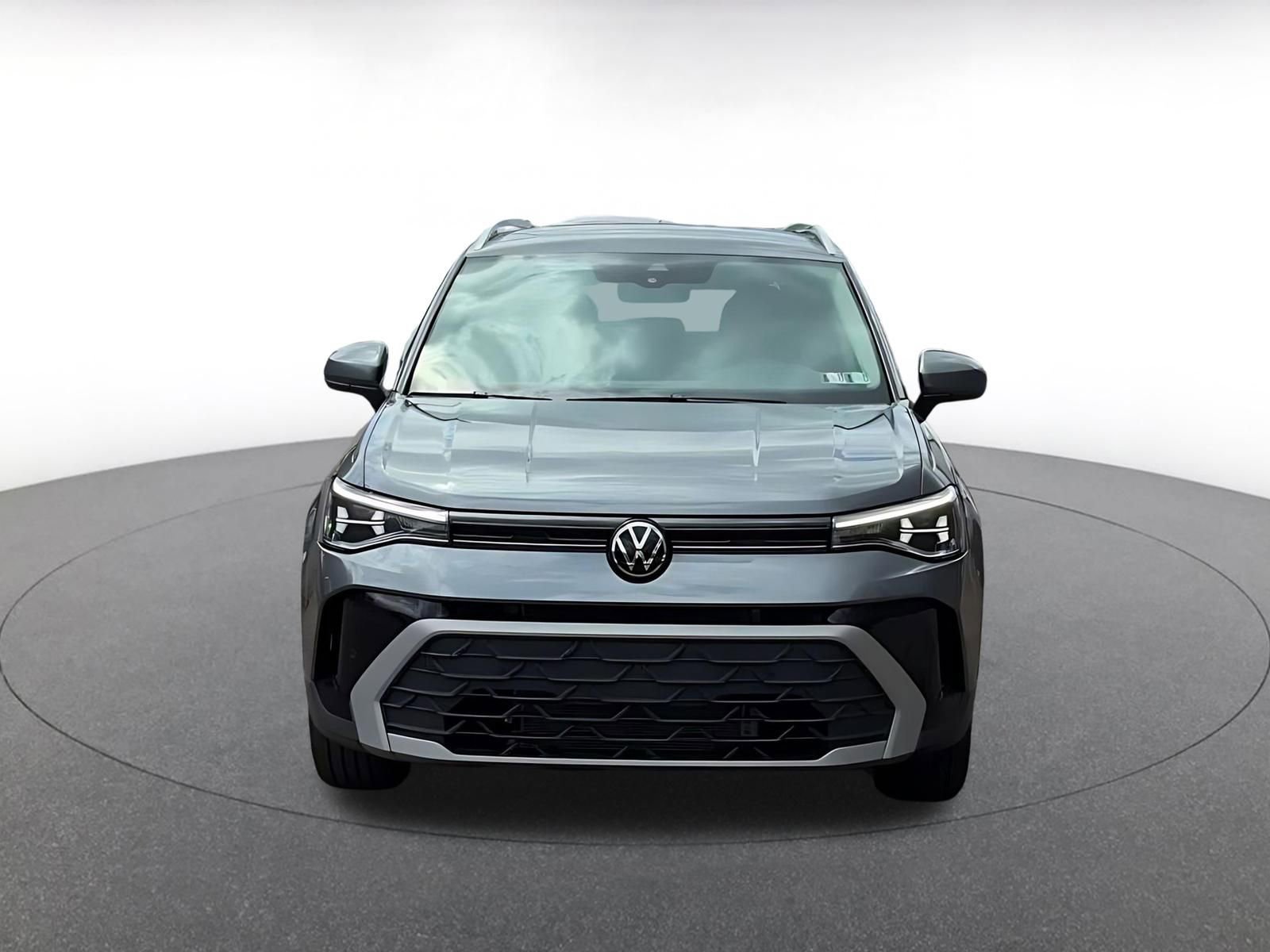 Thumbnail: 2025 Volkswagen Taos - 4