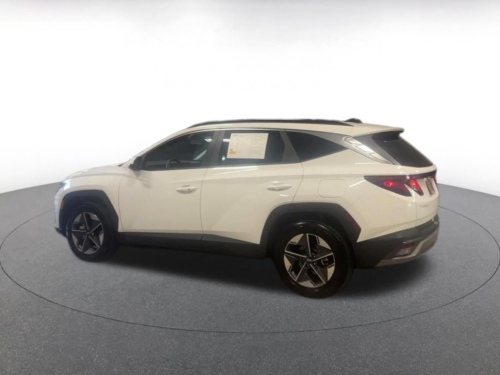 Thumbnail: 2026 Hyundai Tucson - 9
