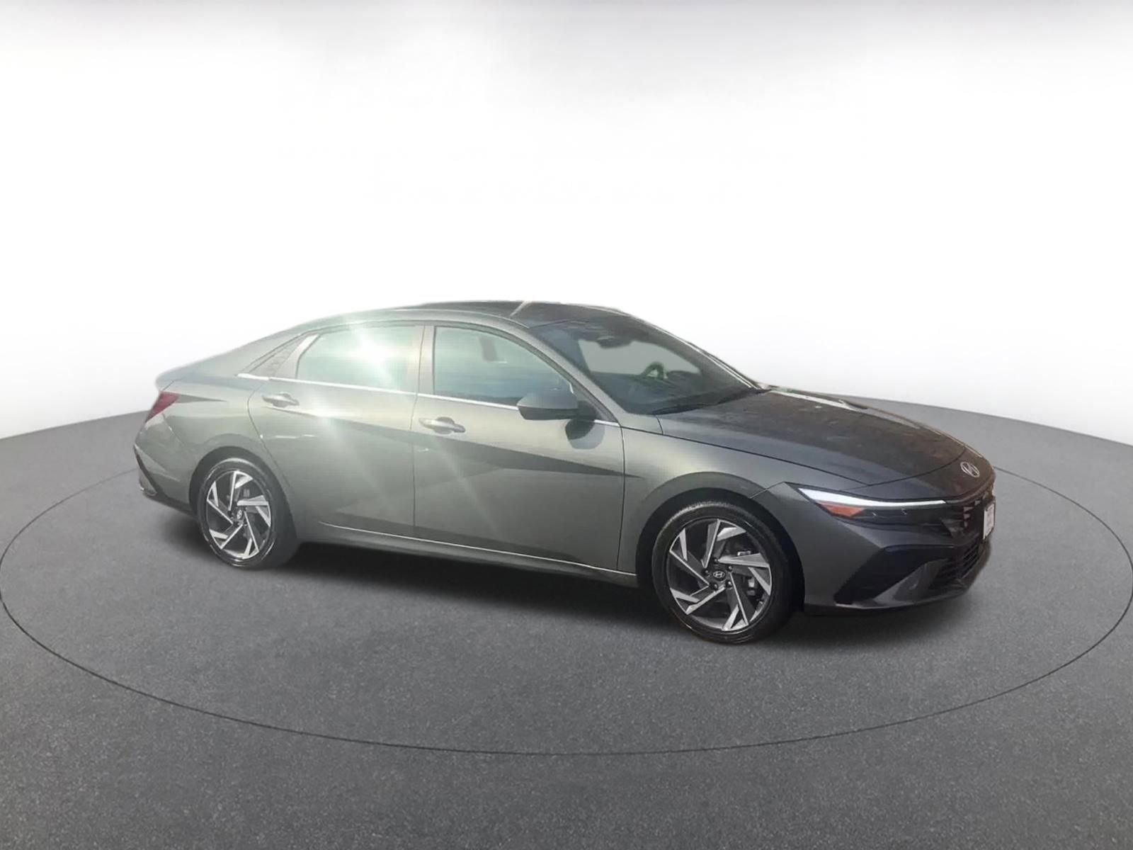 Thumbnail: 2025 Hyundai Elantra - 2