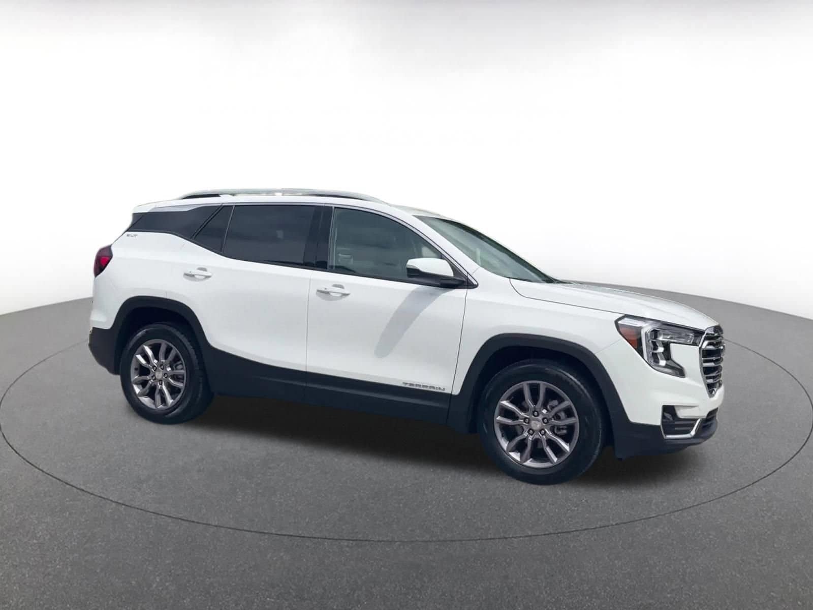 Thumbnail: 2024 GMC Terrain - 2