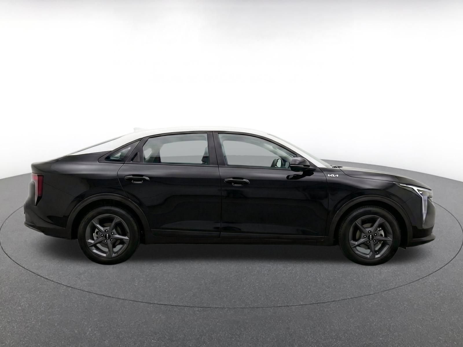 Thumbnail: 2025 Kia K4 - 10