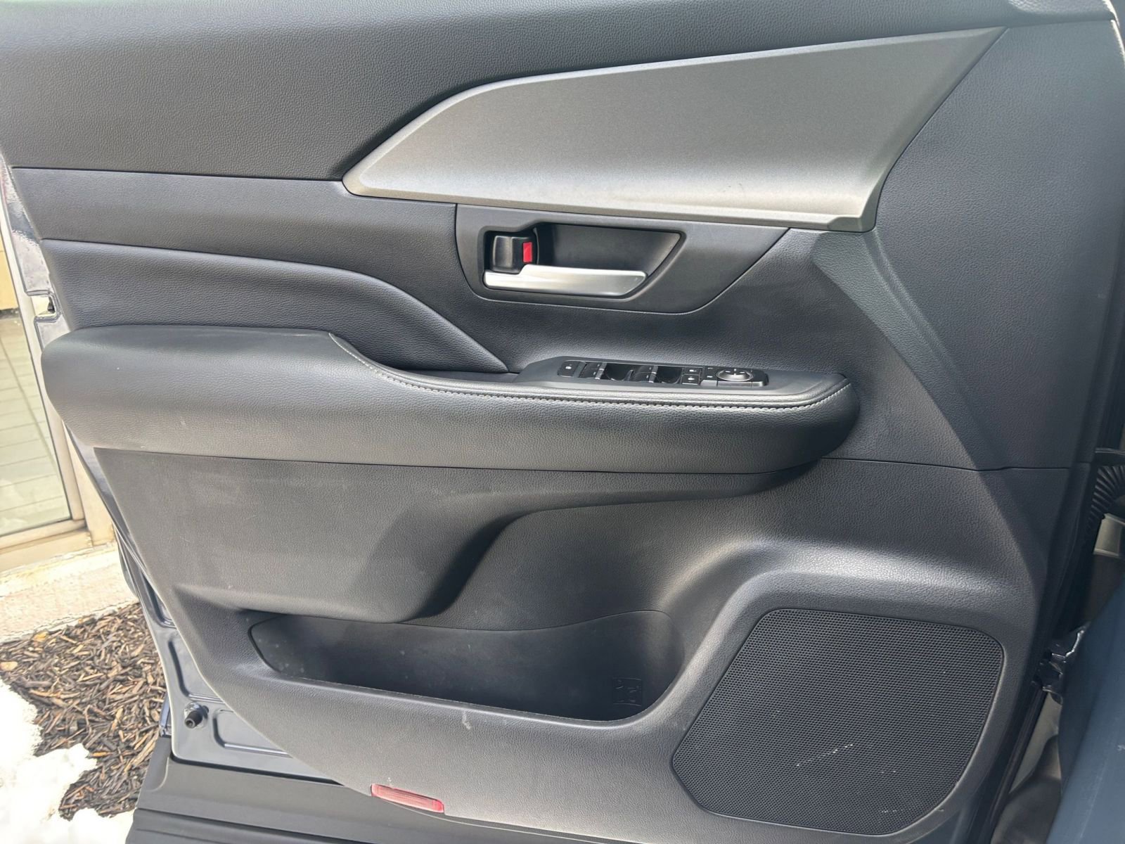 Thumbnail: 2025 Toyota Grand Highlander - 18