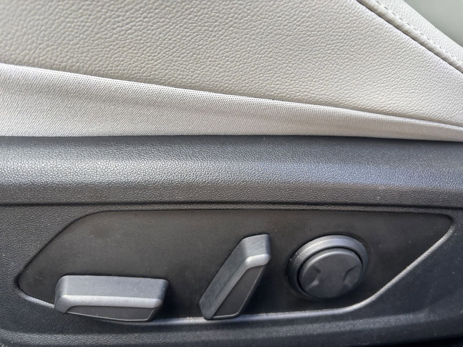 Thumbnail: 2025 Hyundai Elantra - 23