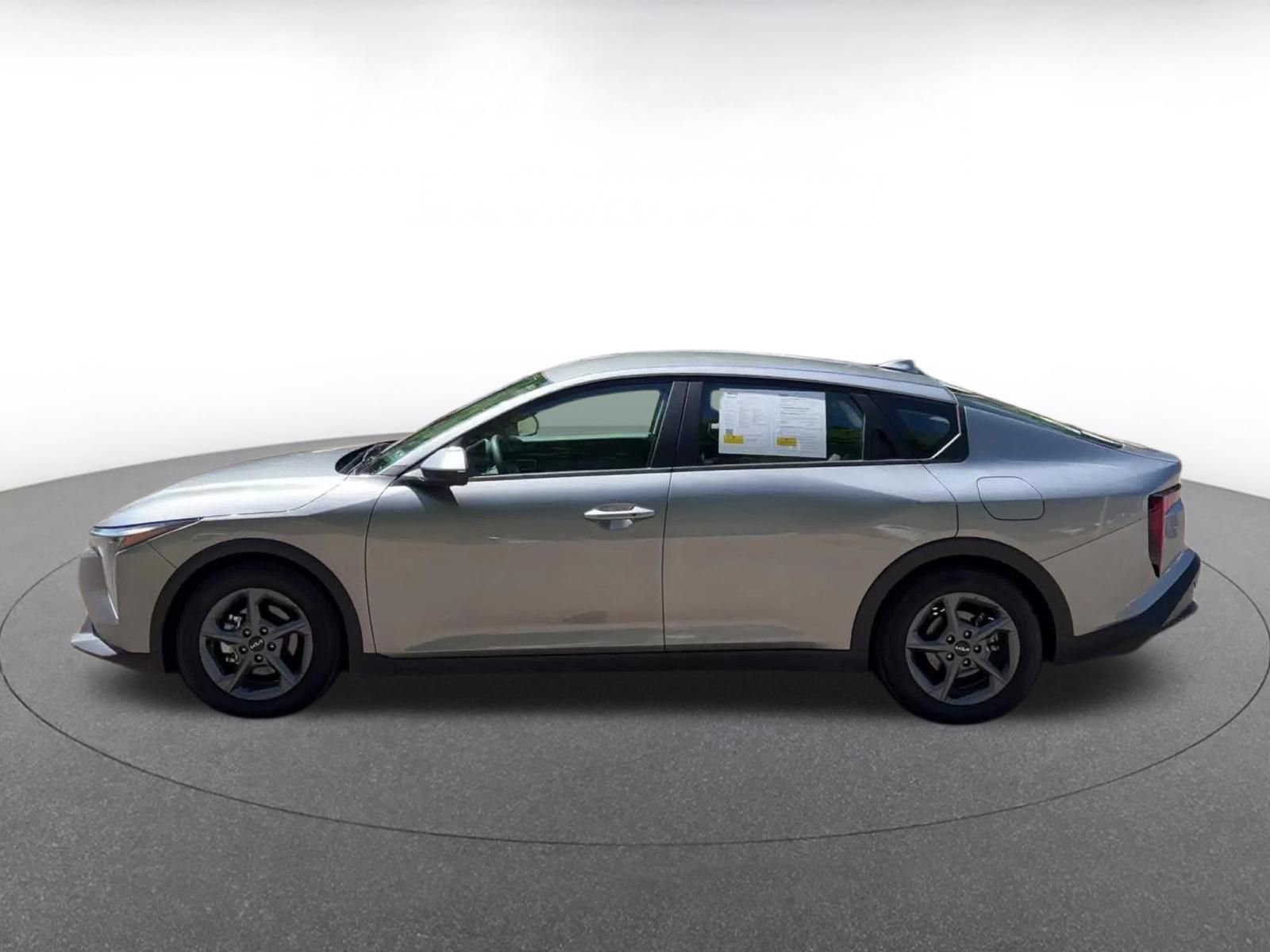 Thumbnail: 2025 Kia K4 - 9