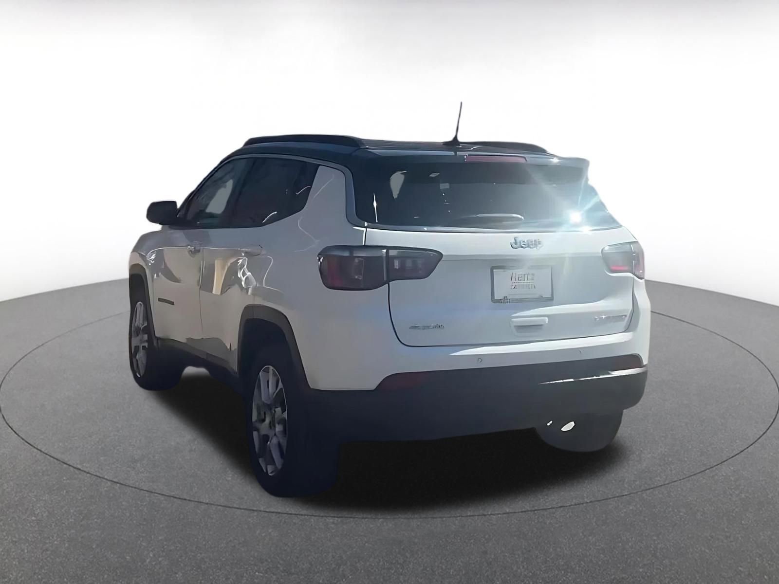 Thumbnail: 2025 Jeep Compass - 15