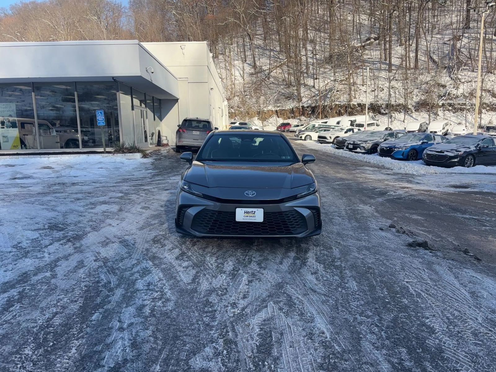 Thumbnail: 2025 Toyota Camry - 16