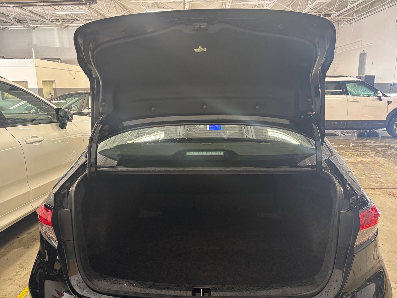 Thumbnail: 2025 Toyota Corolla - 30