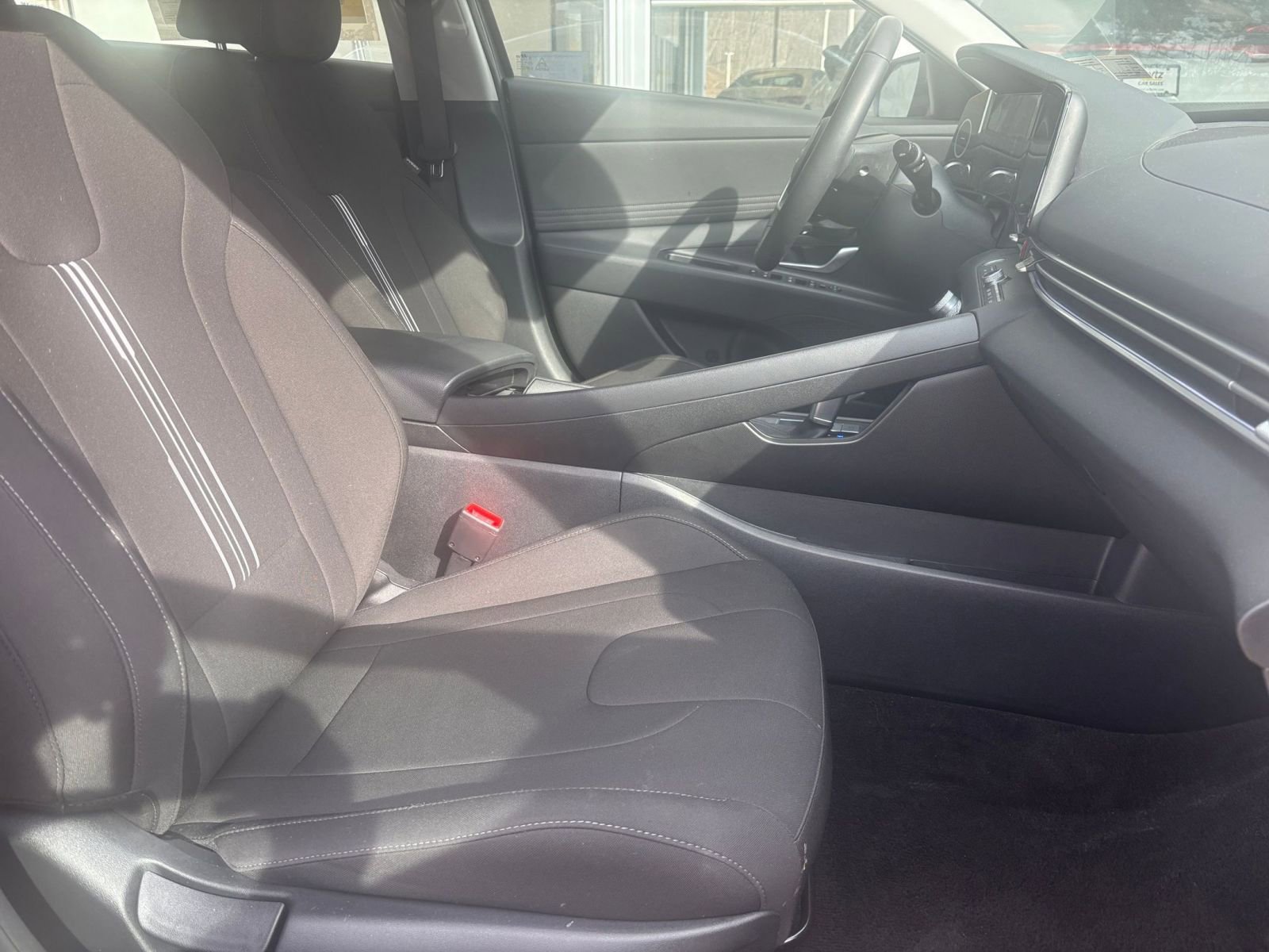 Thumbnail: 2025 Hyundai Elantra - 28