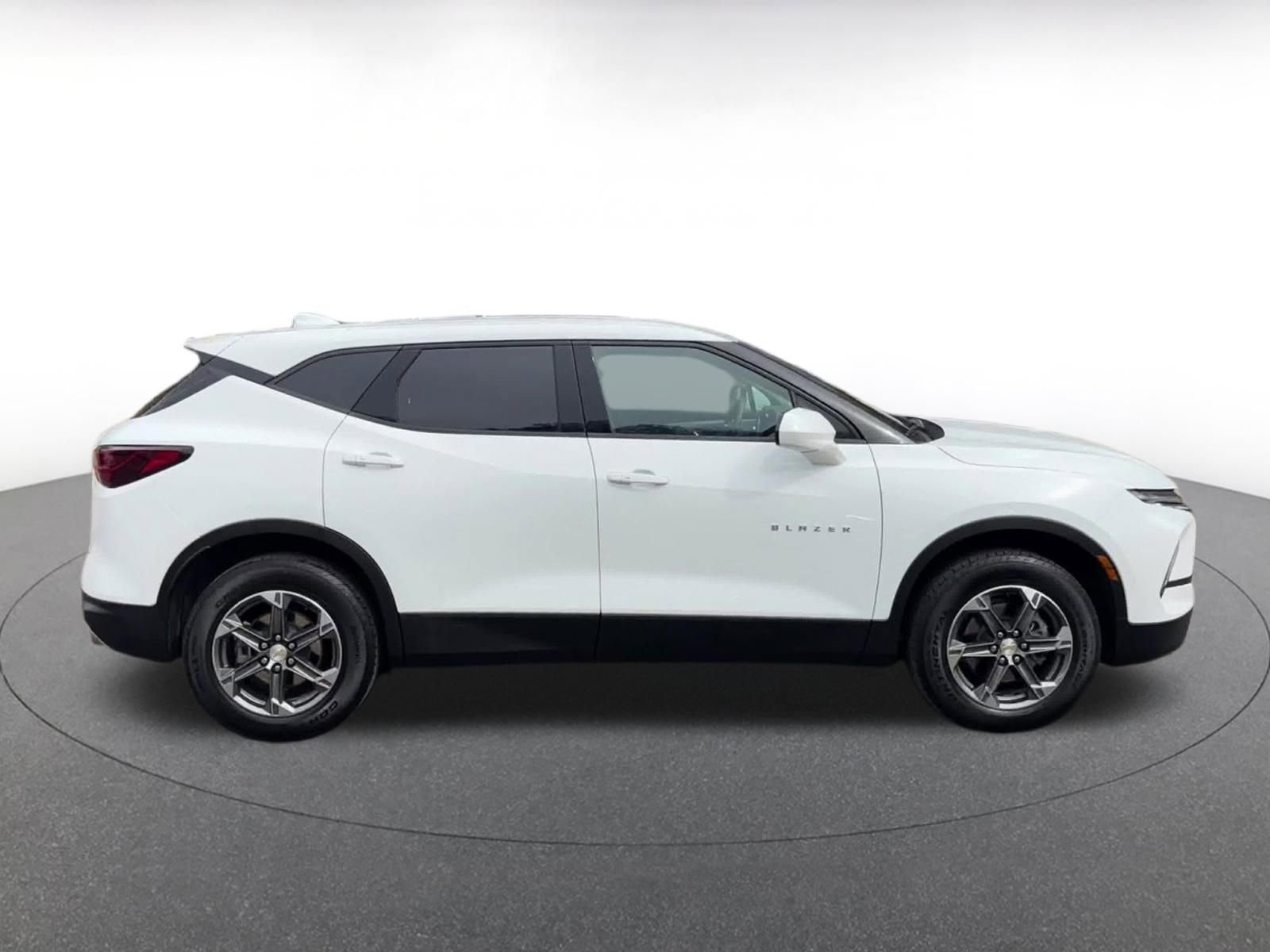 Thumbnail: 2025 Chevrolet Blazer - 16
