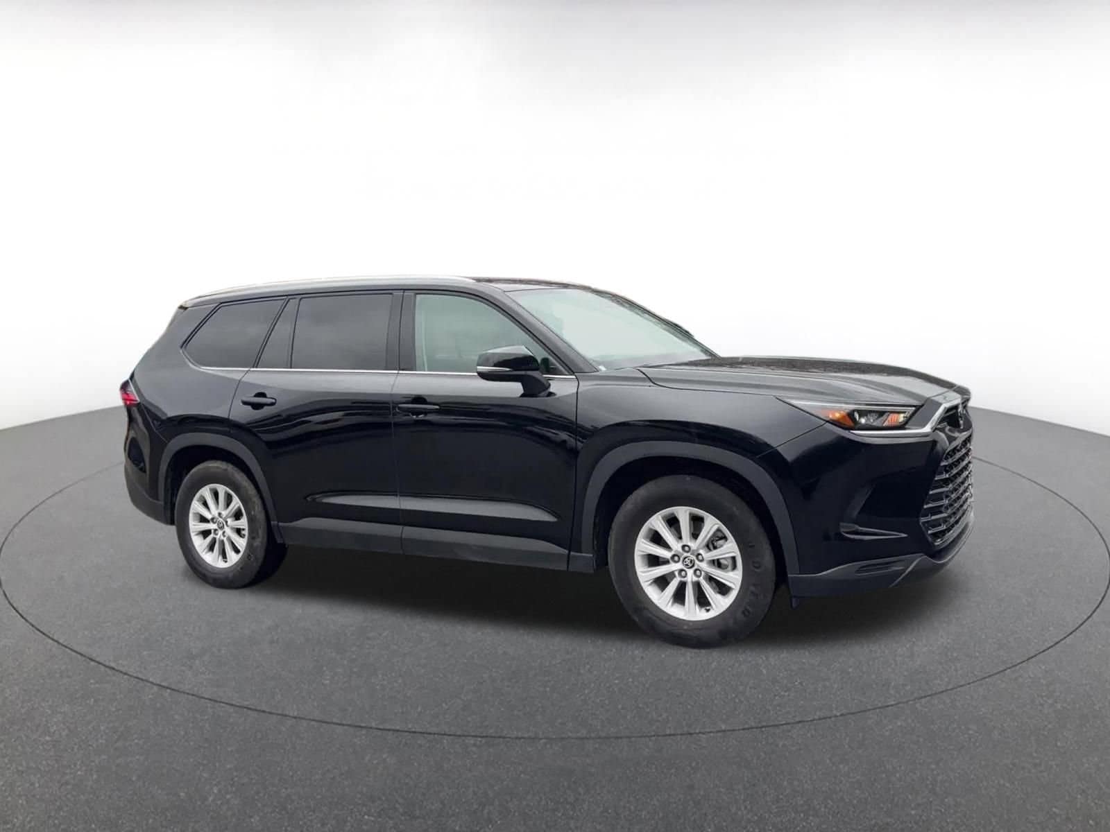 Thumbnail: 2025 Toyota Grand Highlander - 2