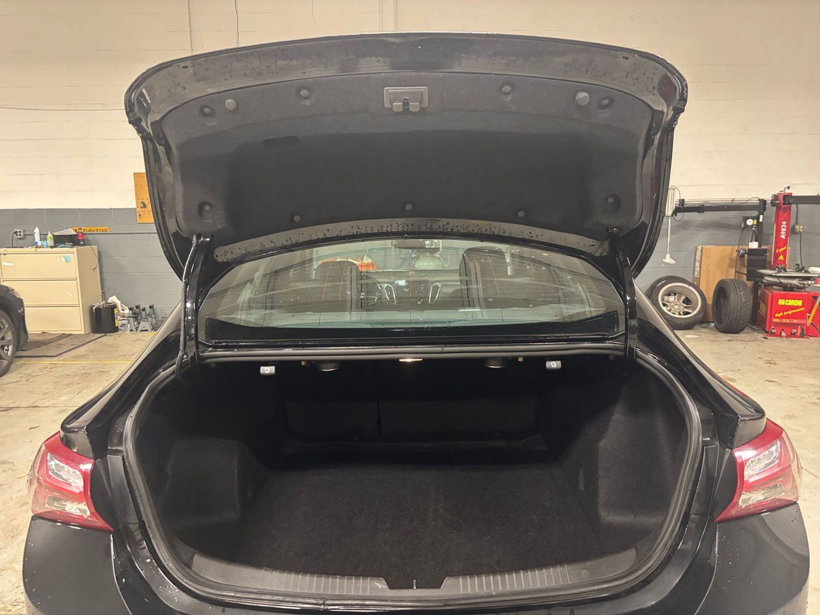 Thumbnail: 2024 Chevrolet Malibu - 31