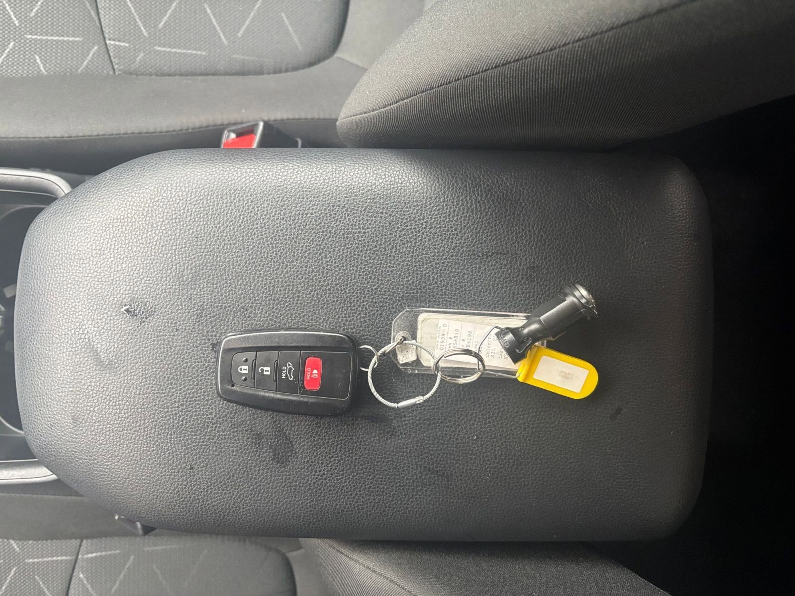 Thumbnail: 2025 Toyota RAV4 - 22