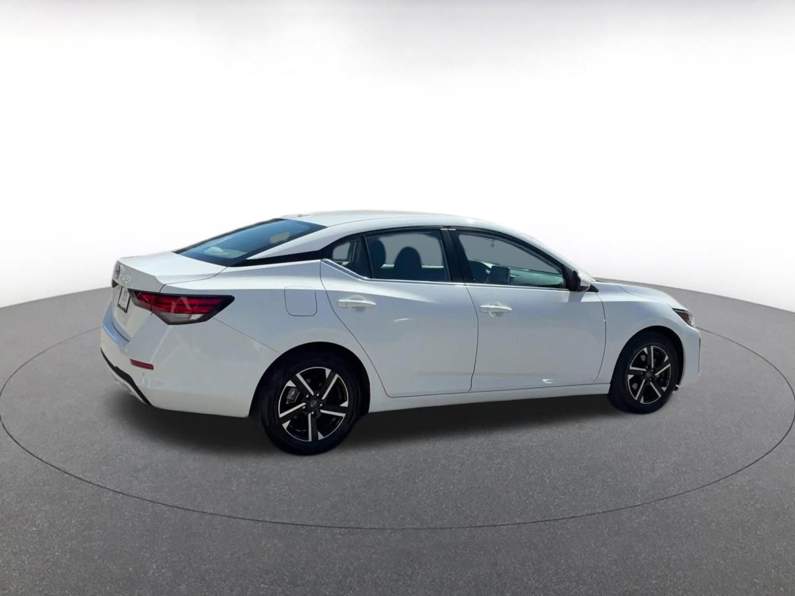 Thumbnail: 2025 Nissan Sentra - 15