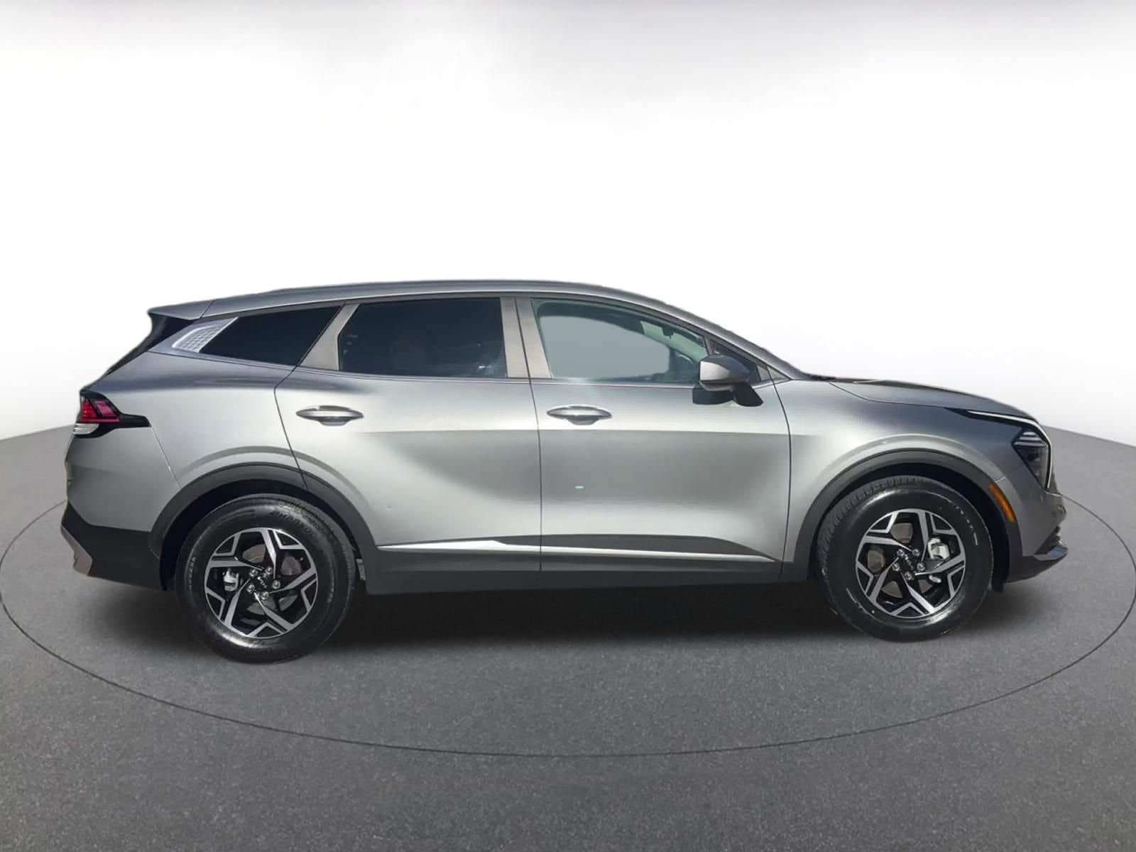 Thumbnail: 2024 Kia Sportage - 16