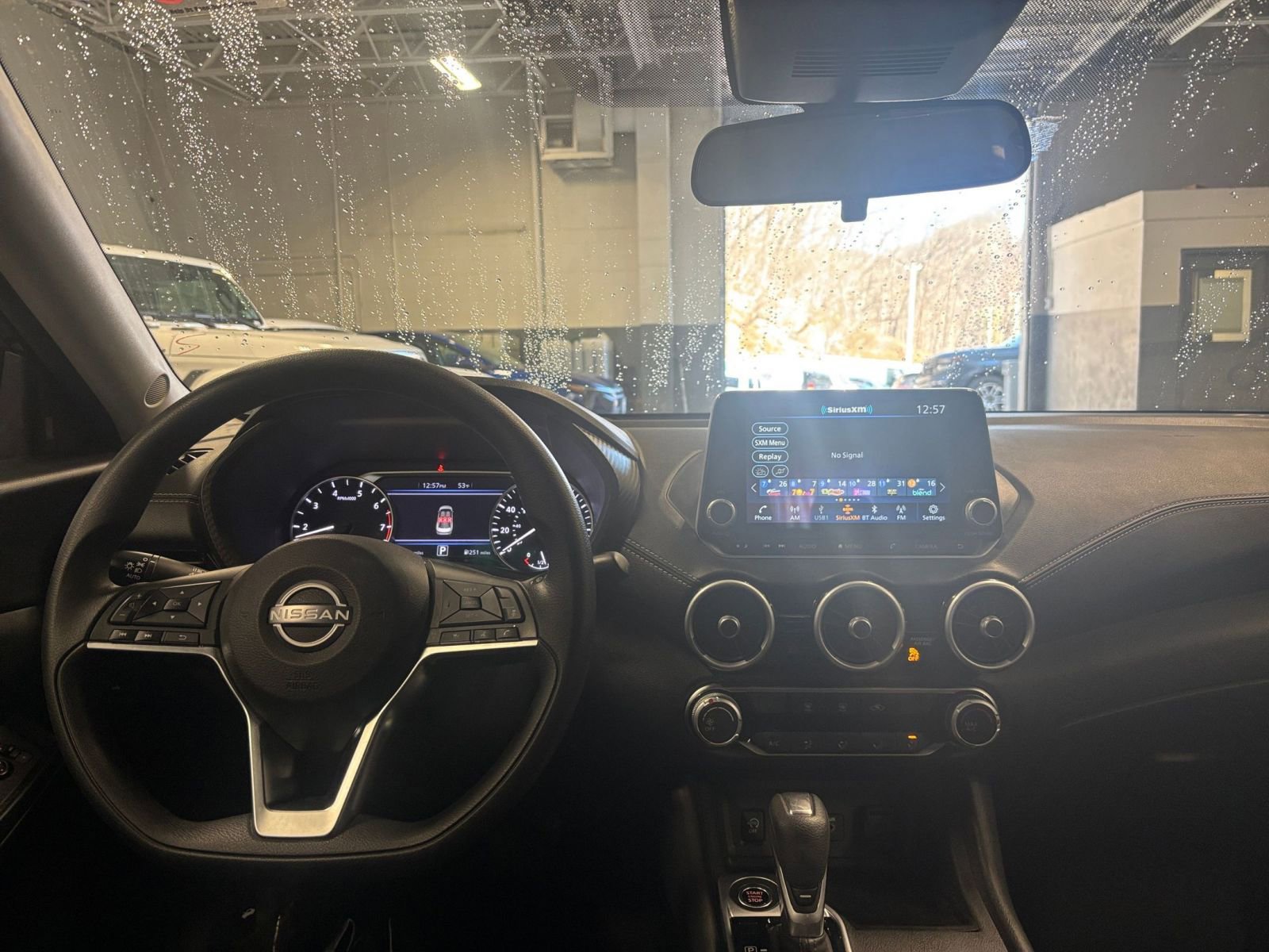 Thumbnail: 2025 Nissan Sentra - 33