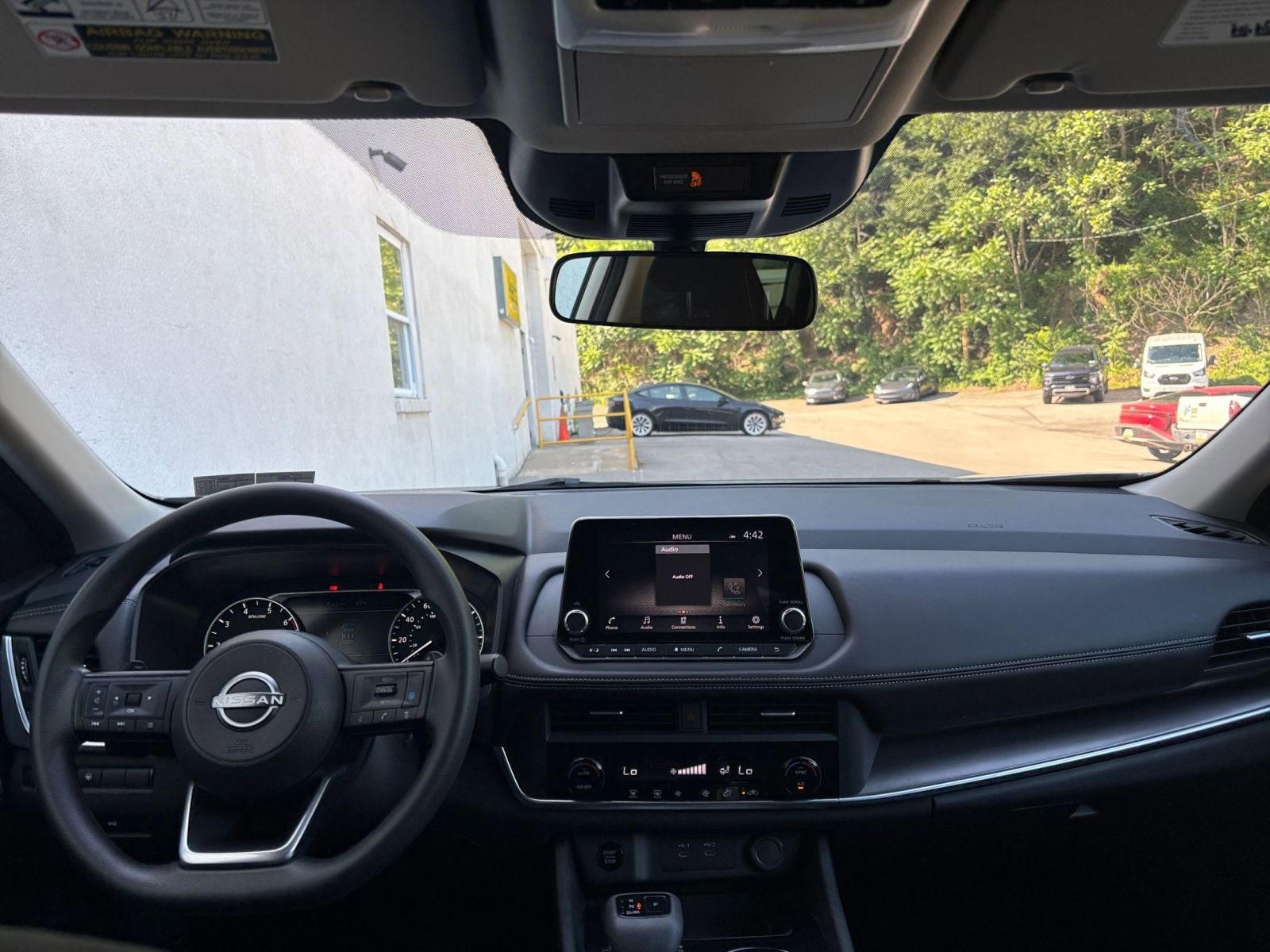 Thumbnail: 2024 Nissan Rogue - 33