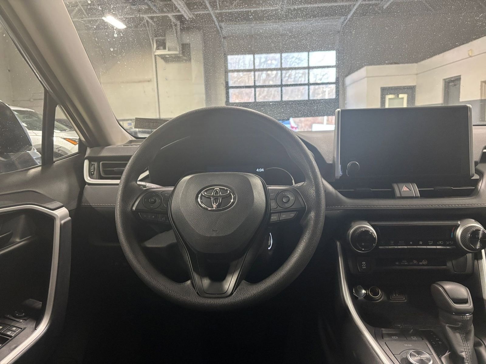 Thumbnail: 2025 Toyota RAV4 - 33