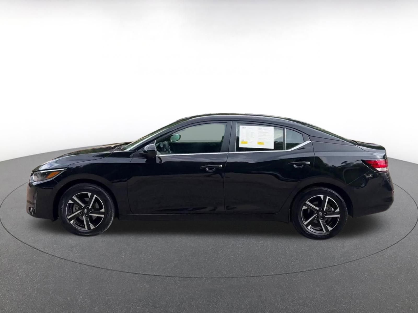 Thumbnail: 2025 Nissan Sentra - 9