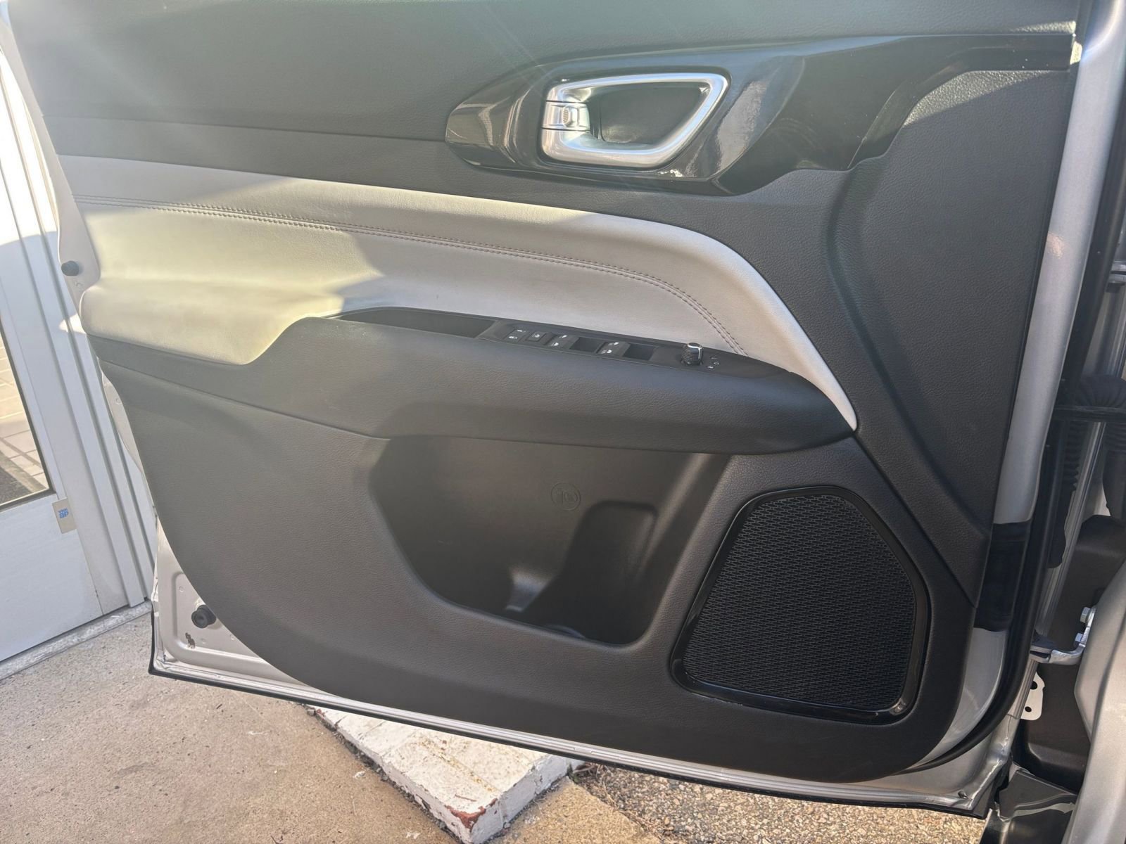 Thumbnail: 2025 Jeep Compass - 18