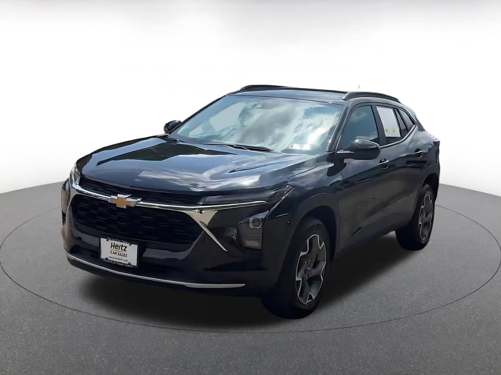 Thumbnail: 2025 Chevrolet Trax - 8