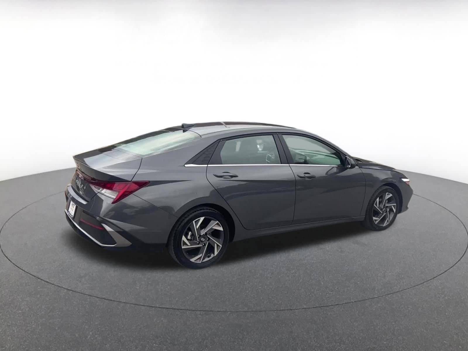 Thumbnail: 2025 Hyundai Elantra - 15