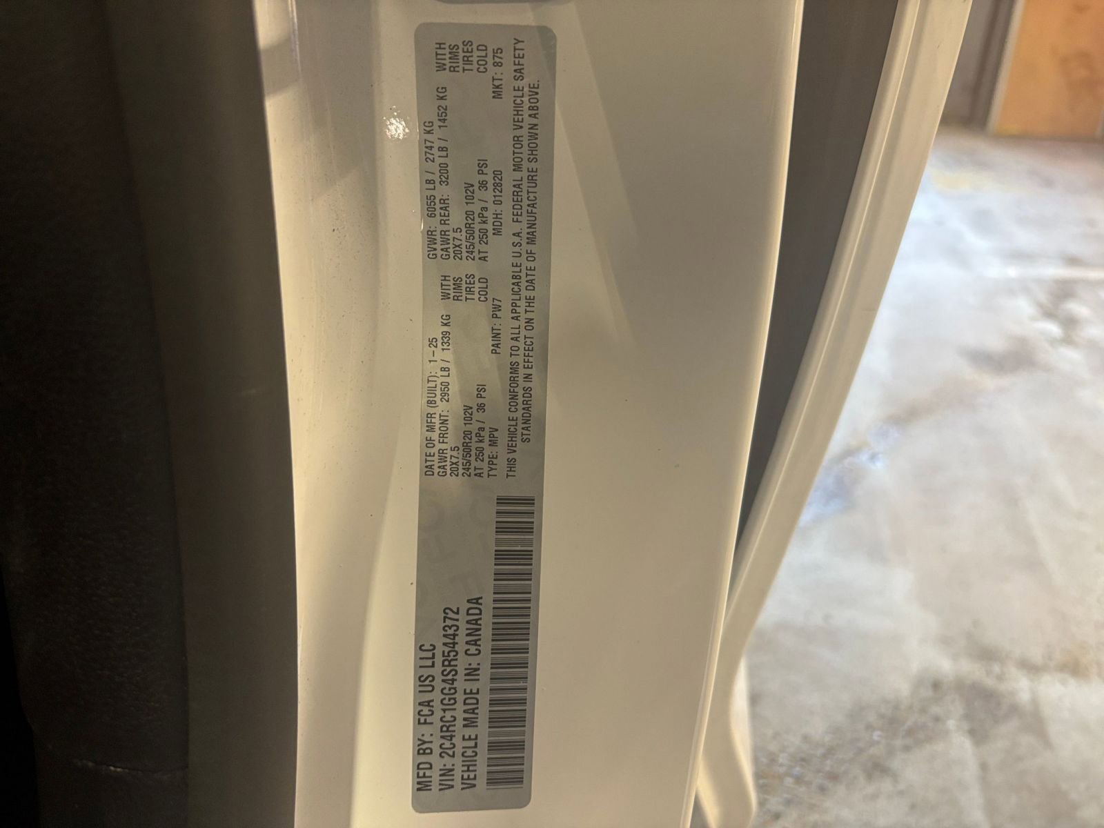 Thumbnail: 2025 Chrysler Pacifica - 31