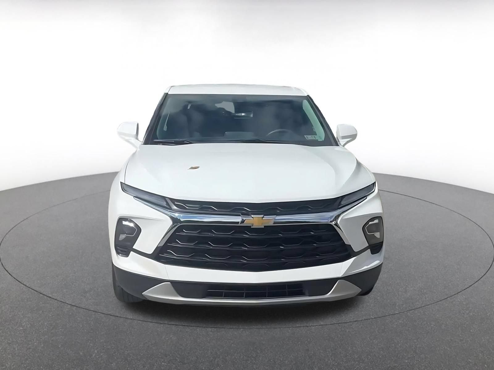 Thumbnail: 2026 Chevrolet Blazer - 4