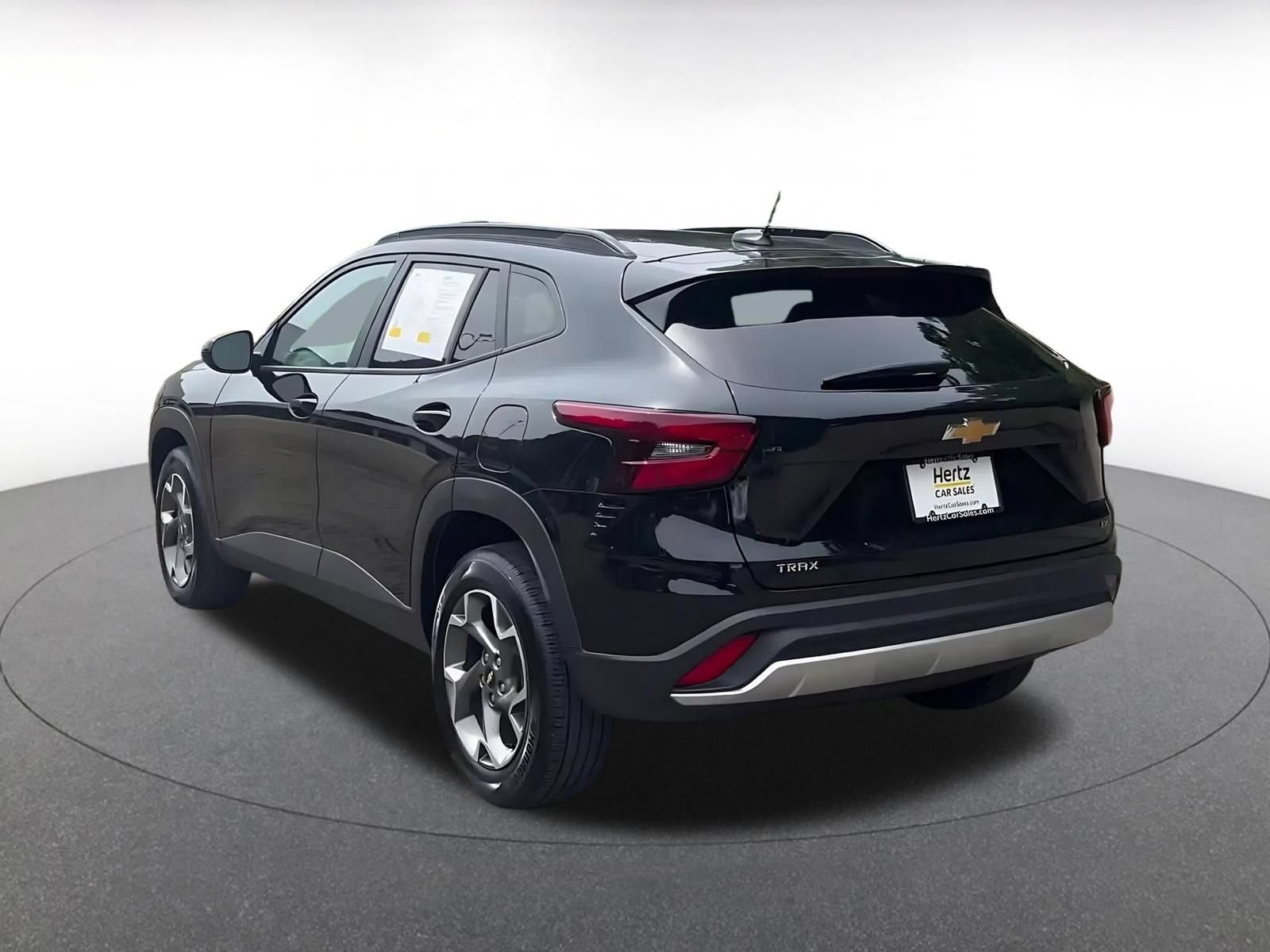 Thumbnail: 2025 Chevrolet Trax - 11