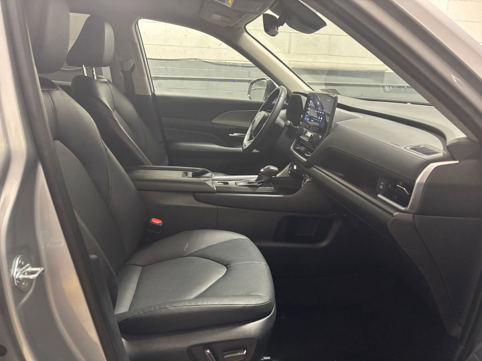 Thumbnail: 2025 Toyota Grand Highlander - 28