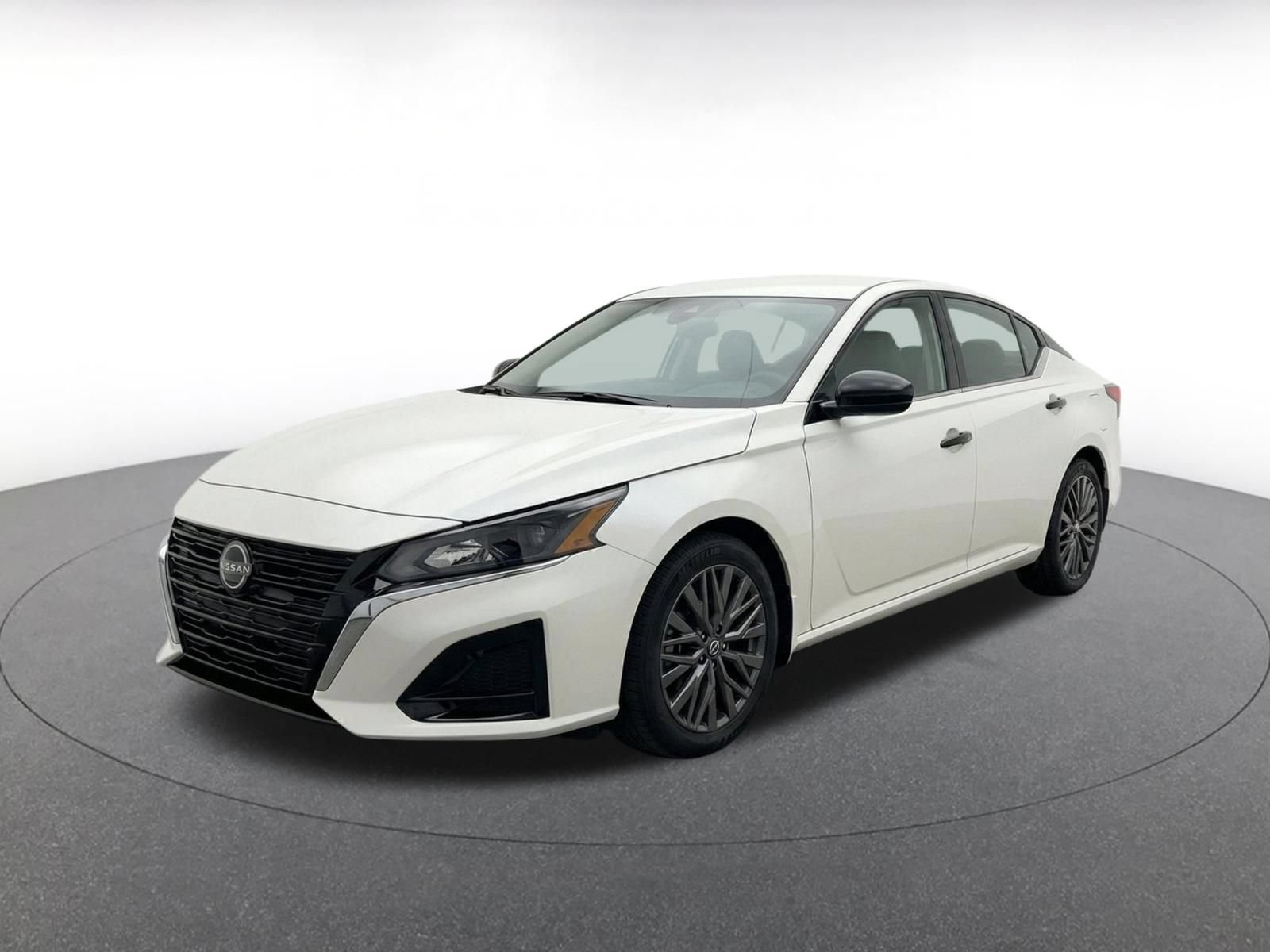 Thumbnail: 2025 Nissan Altima - 3