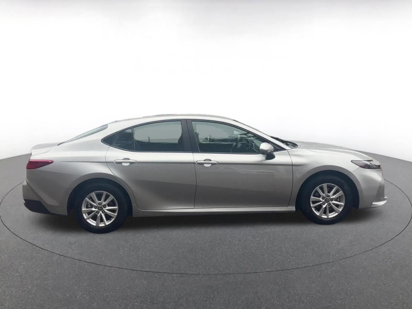 Thumbnail: 2025 Toyota Camry - 16