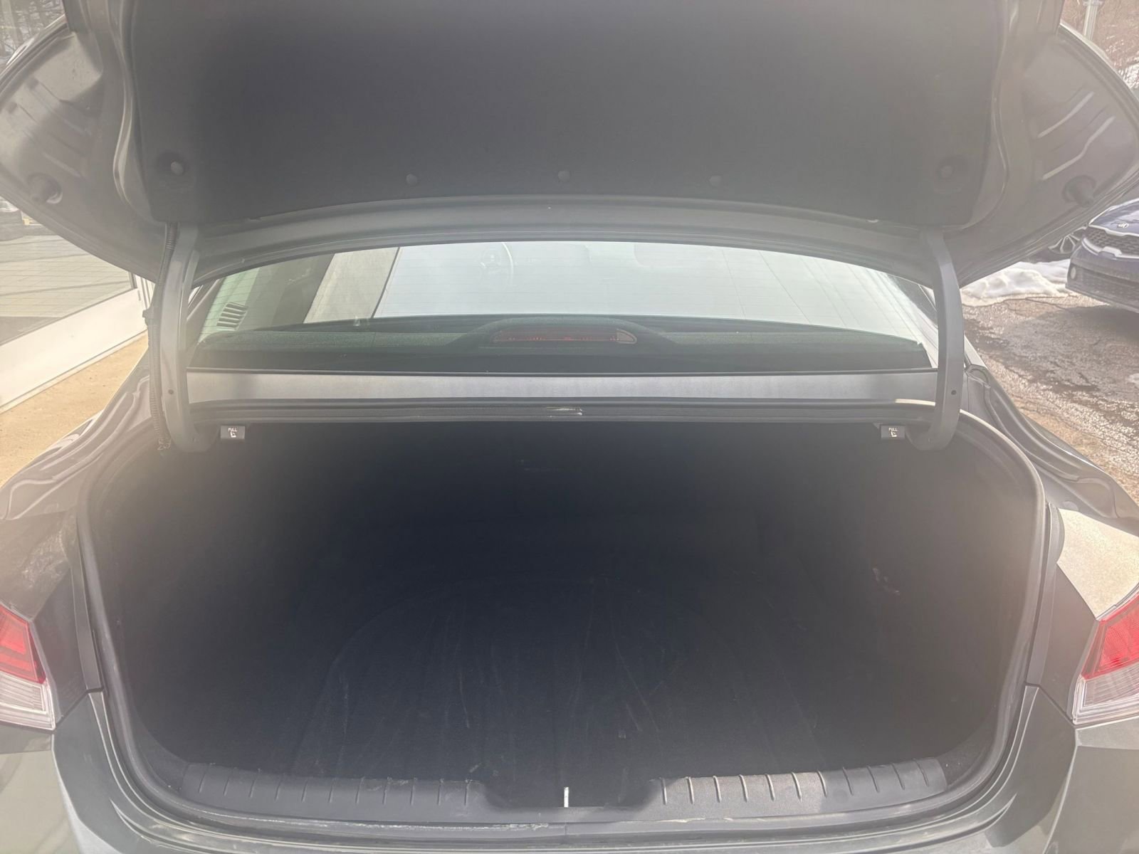 Thumbnail: 2025 Hyundai Elantra - 33