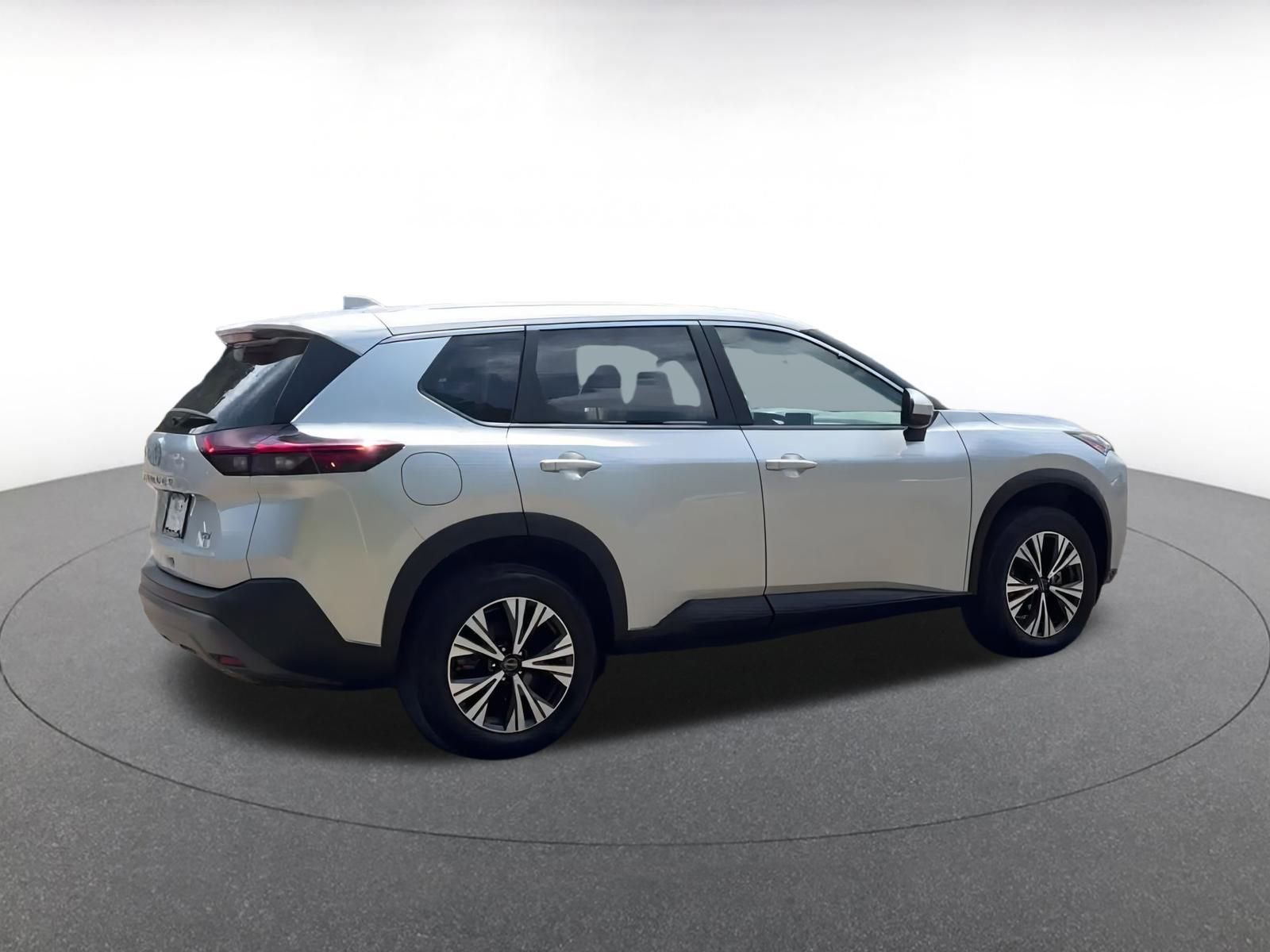 Thumbnail: 2023 Nissan Rogue - 15